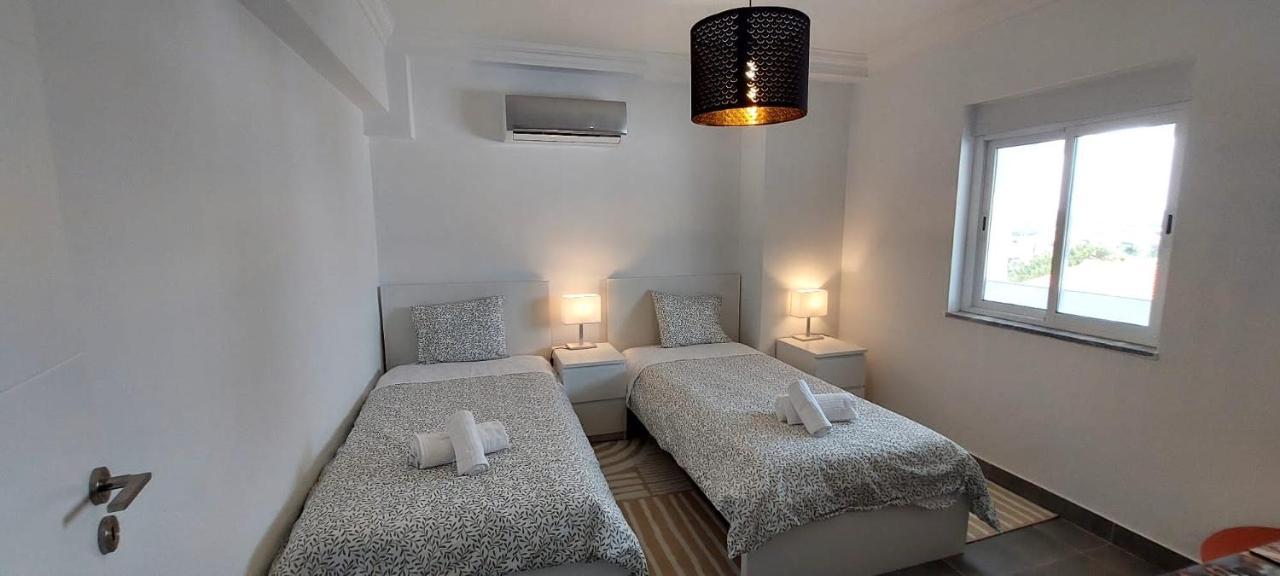 Enjoy Pool, Beach And More At This Nice Apartment Only 3 Minutes From Mareta'S Beach サグレス エクステリア 写真